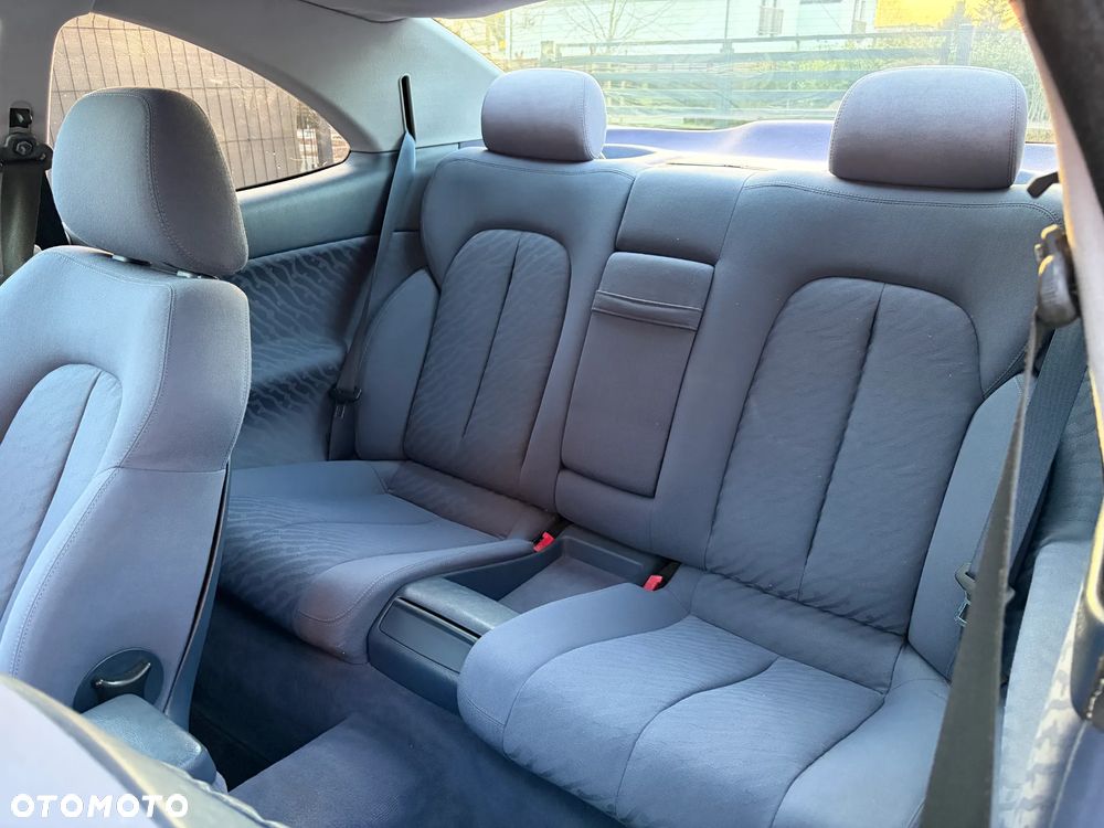 Mercedes-Benz CLK - 4