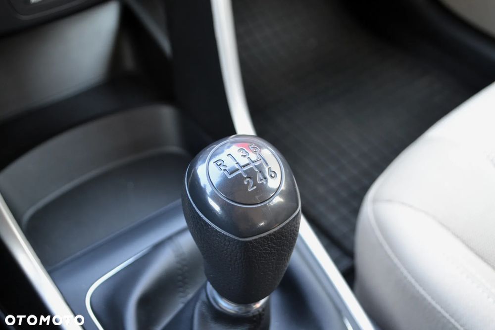 Hyundai i30 1.6 GDI BlueDrive Comfort - 23
