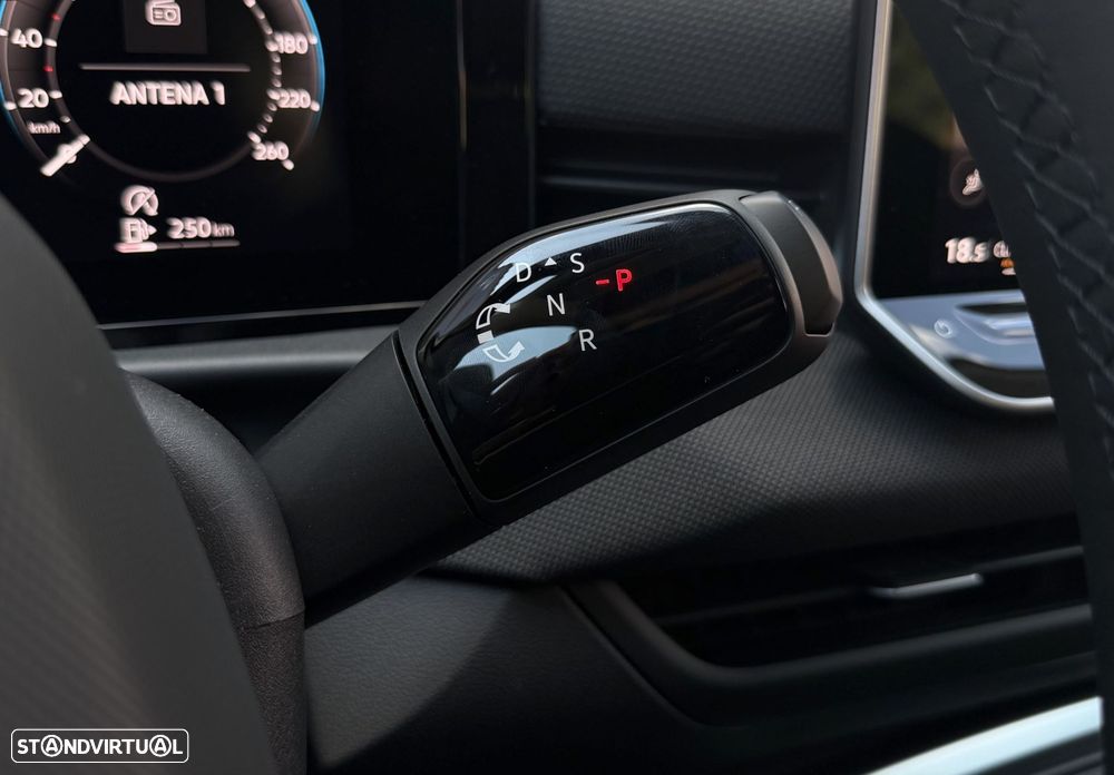 VW T-Roc 1.5 eTSI Life DSG - 12