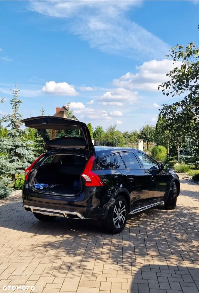 Volvo V60 Cross Country D3 - 9