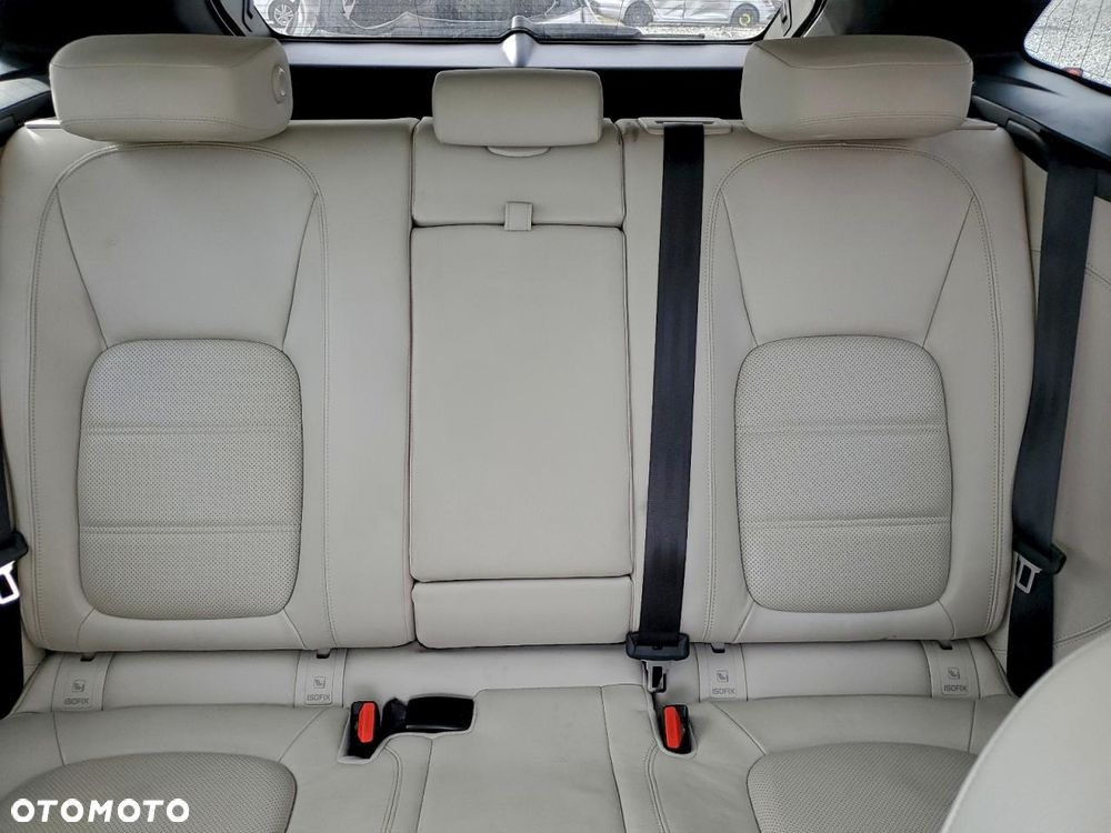 Jaguar F-Pace 30t AWD Prestige - 10
