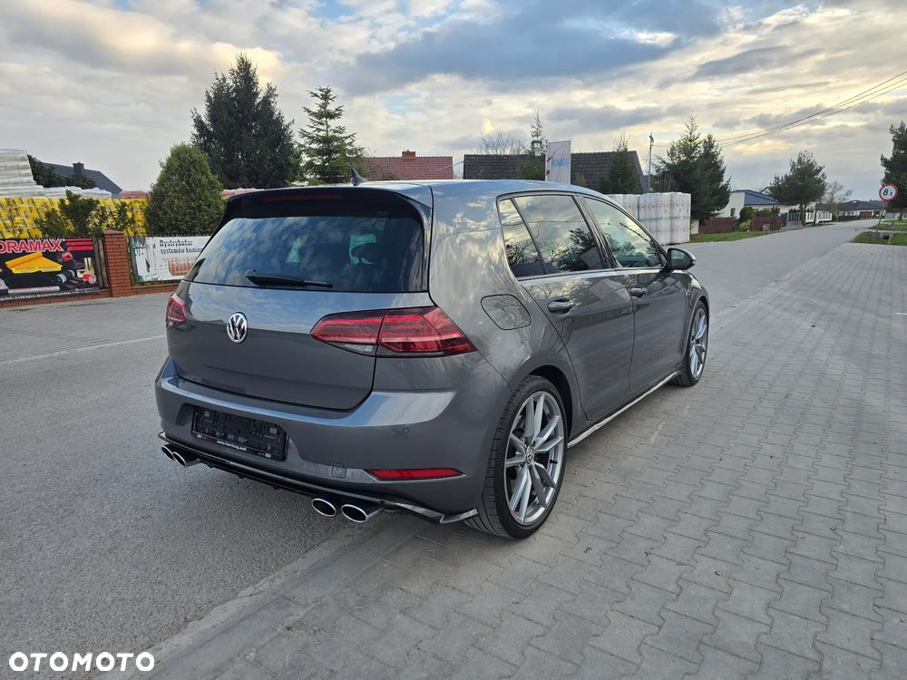 Volkswagen Golf R 4Motion (BlueMotion Technology) DSG - 22