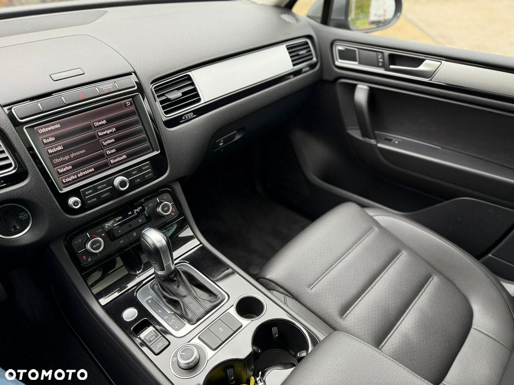 Volkswagen Touareg - 36