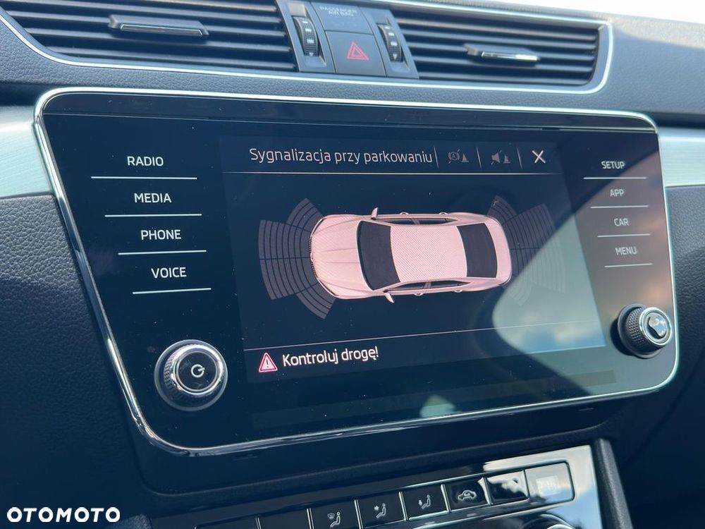 Skoda Superb 2.0 TDI SCR Ambition - 20