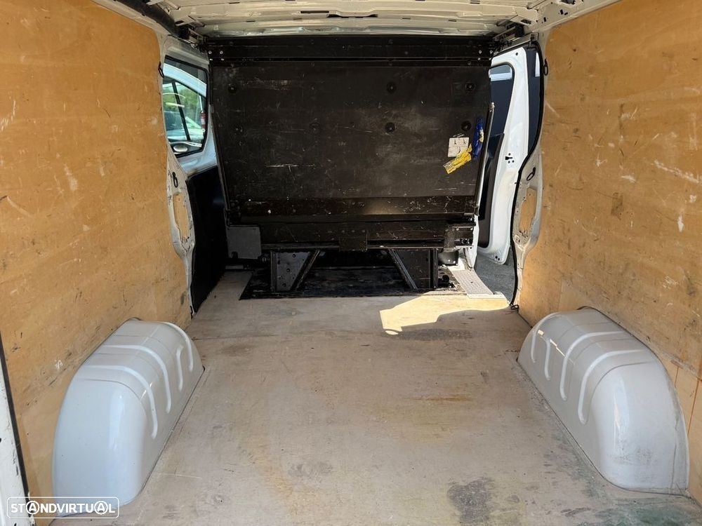 Renault Trafic 1.6 dCi L2H1 1.2T - 21