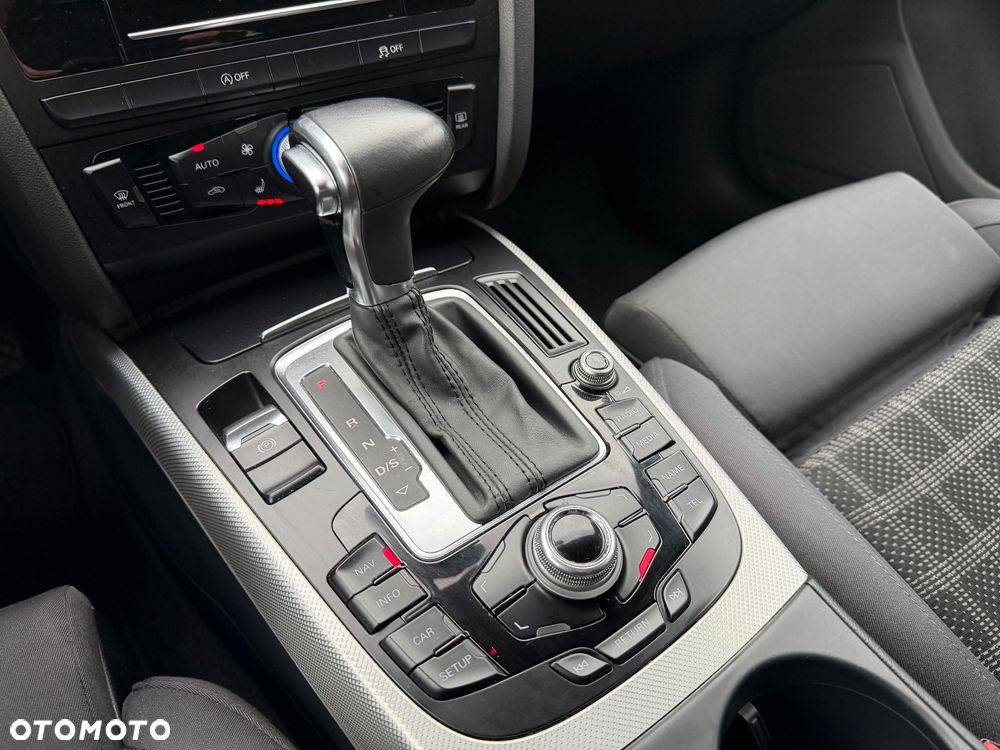 Audi A4 Avant 2.0 TDI DPF multitronic S line Sportpaket - 11