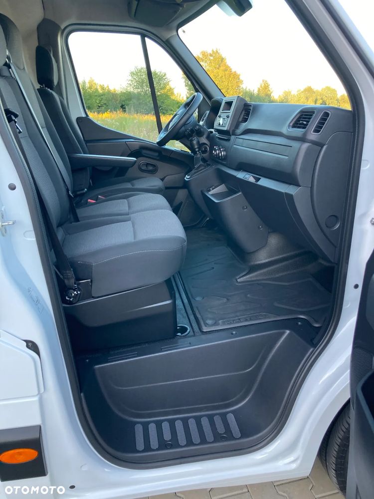 Renault Master - 18