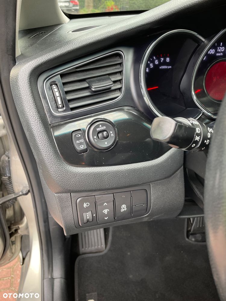 Kia Ceed - 17