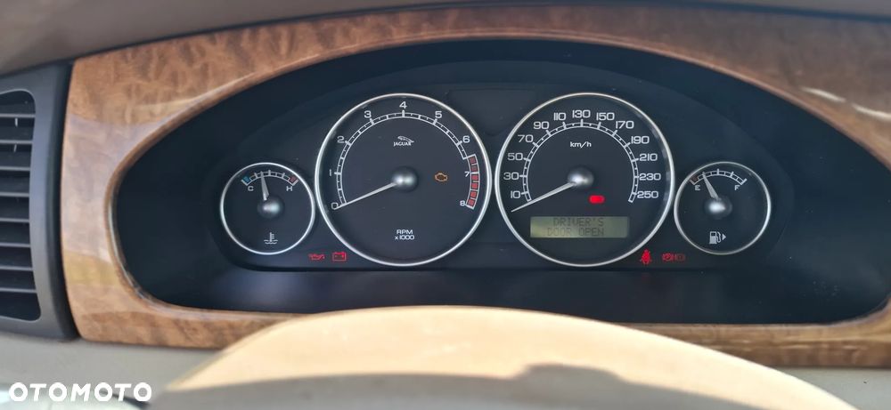 Jaguar X-Type 2.5 Sport - 16