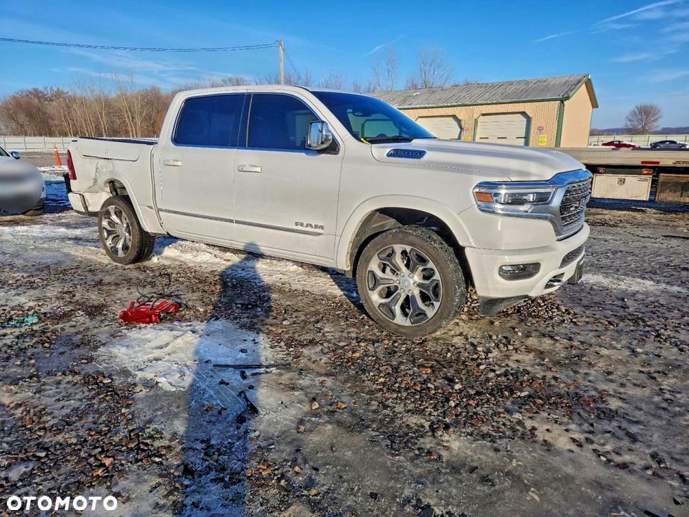 RAM 1500 Crew Cab Shortbed Limited - 3