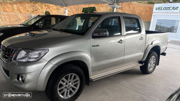 Toyota Hilux 3.0 D-4D 4WD CD Tracker CA+EP+Navi+PM