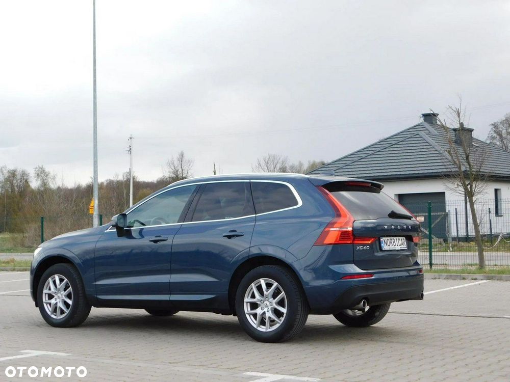 Volvo XC 60 D4 Momentum Pro - 31