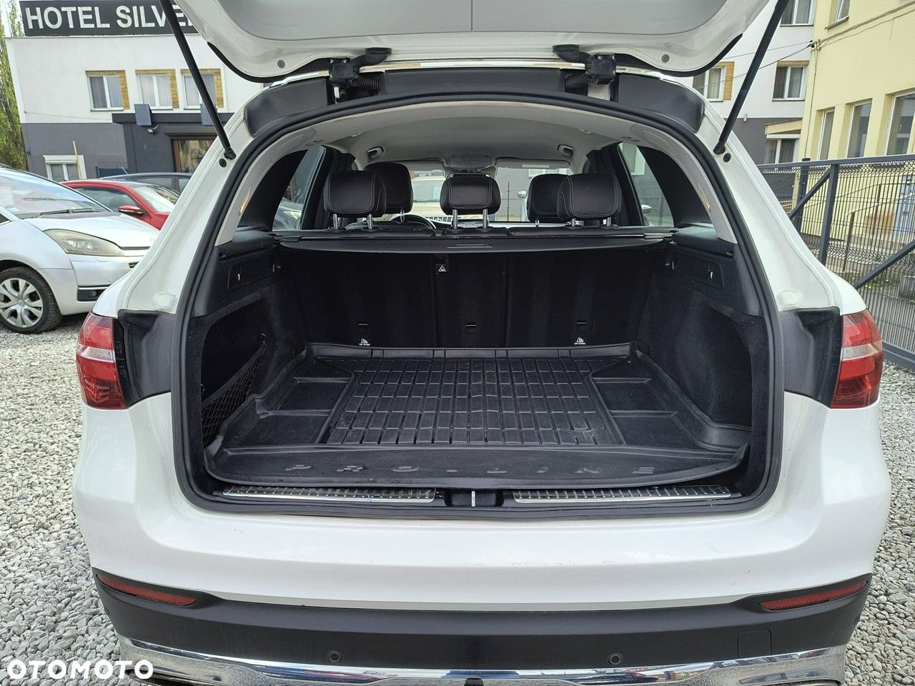 Mercedes-Benz GLC - 28