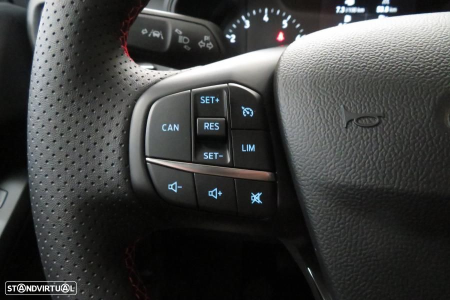 Ford Focus 1.0 EcoBoost MHEV ST-Line X - 10