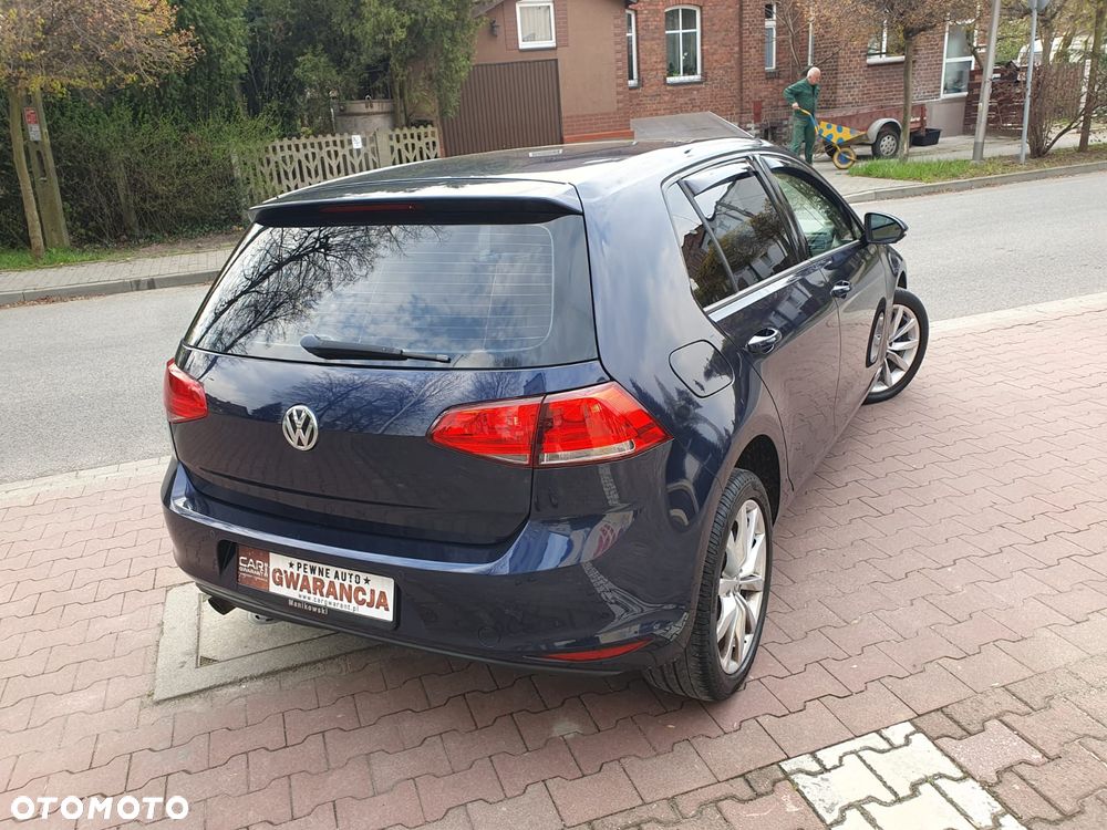 Volkswagen Golf - 37