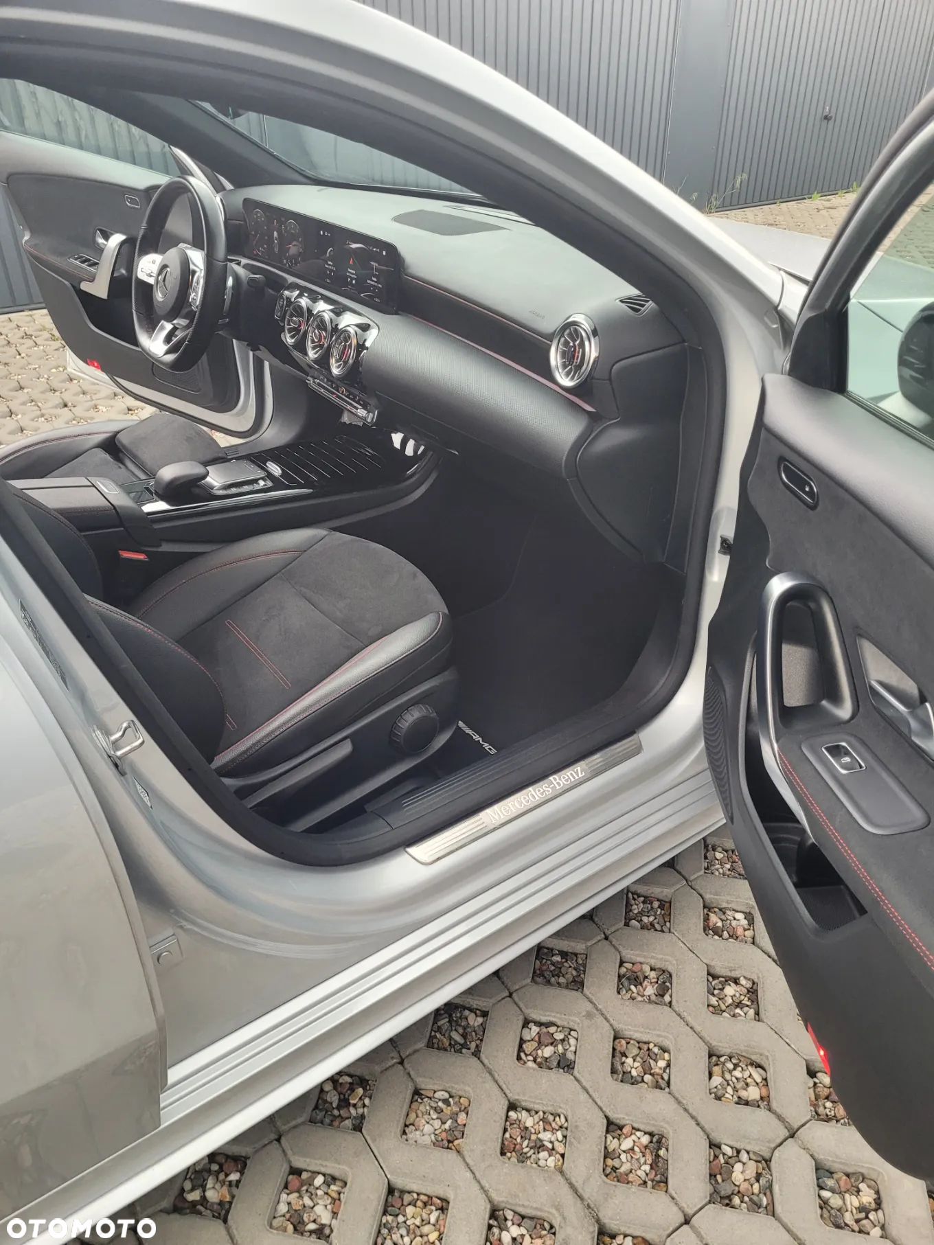 Mercedes-Benz Klasa A 200 AMG Line 7G-DCT - 13