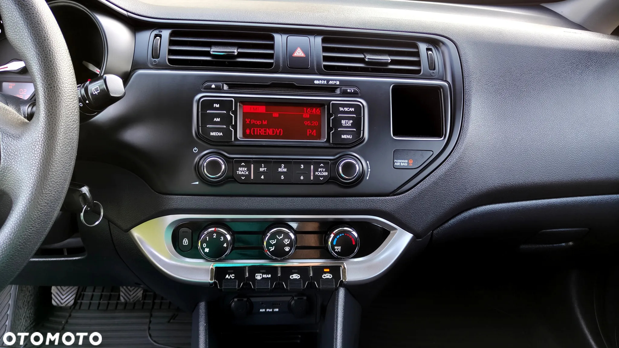 Kia Rio 1.4 Dream-Team Edition - 17