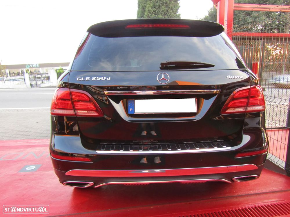 Mercedes-Benz GLE 250 d 4-Matic - 21