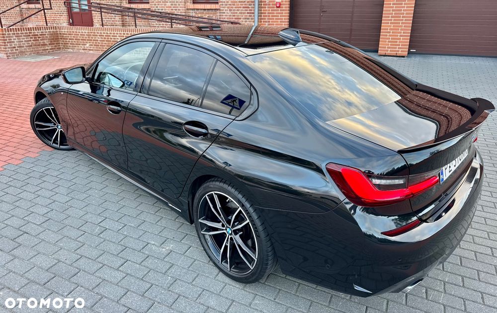 BMW Seria 3 2022 photo 5