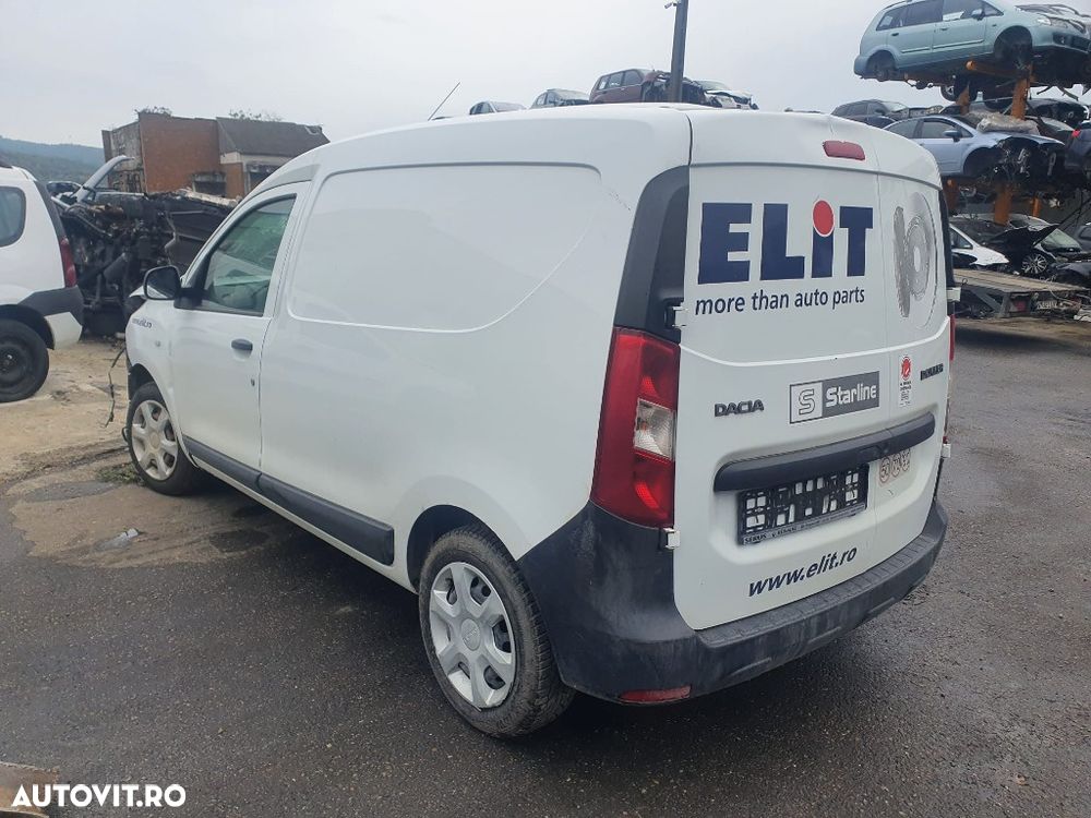 usa stanga dreapta spate bara spate stop tripla macara motoras geam Dacia Dokker motor 1.5dci 75cp dezmembrez - 3