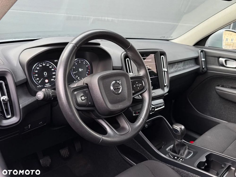 Volvo XC 40 T2 Momentum Core - 10