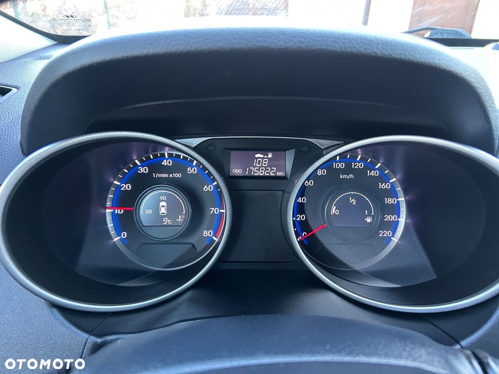 Hyundai ix35 1.6 2WD Fifa World Cup Edition - 21