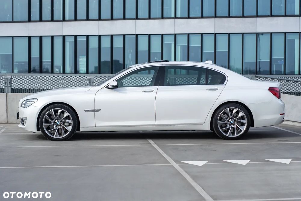 BMW Seria 7 760i L - 11