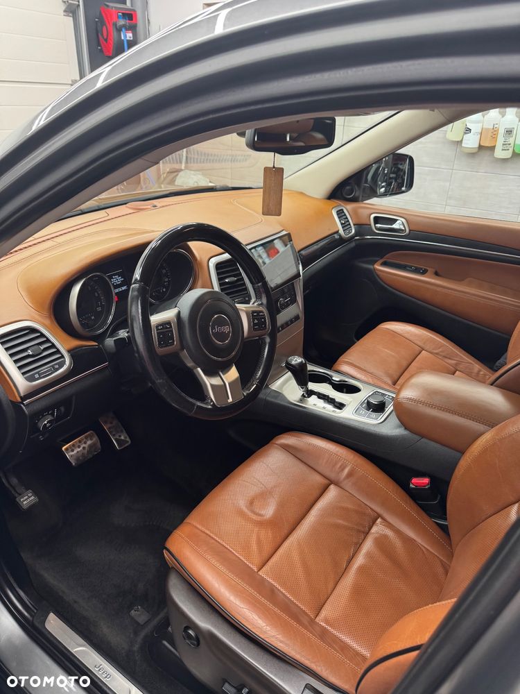 Jeep Grand Cherokee 5.7 V8 HEMI Overland Summit - 9