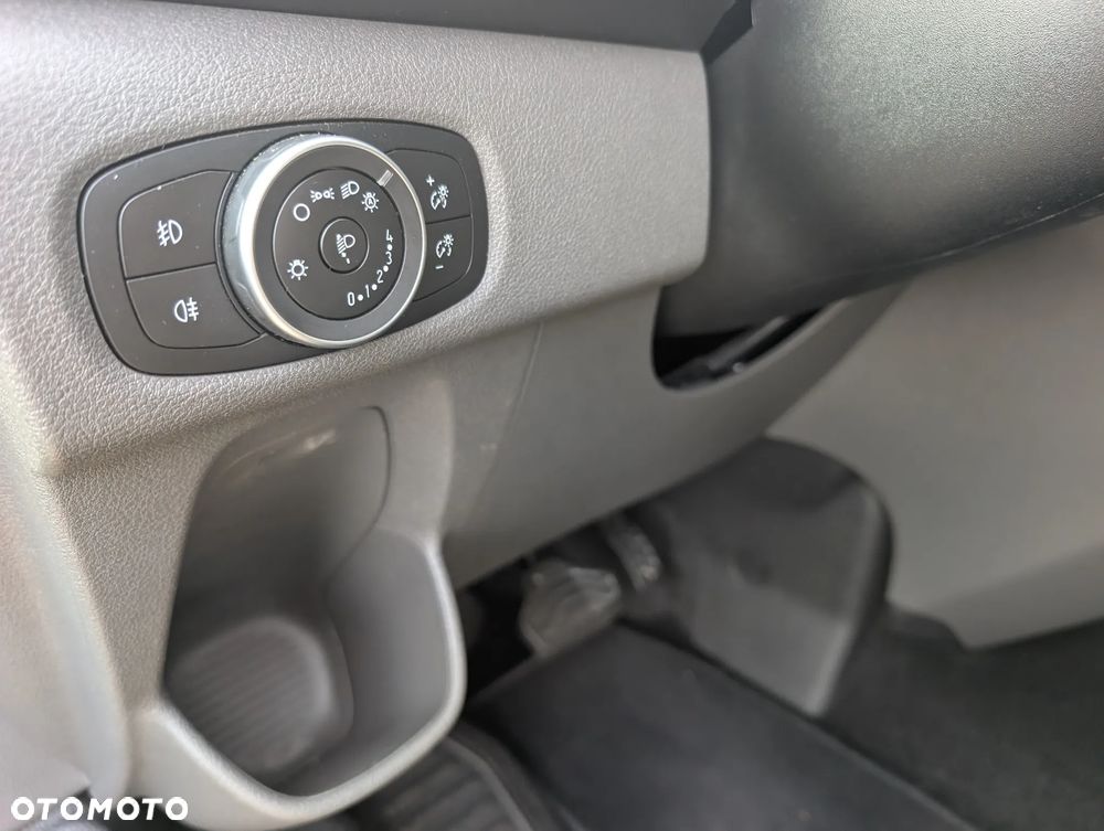 Ford Tourneo Custom 2.0 EcoBlue 320 L2 Titanium - 15