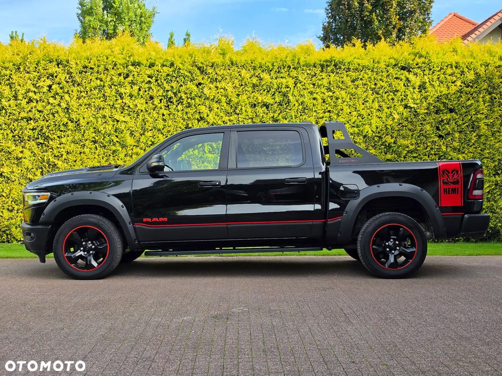 Dodge RAM 5.7 4x4 - 10