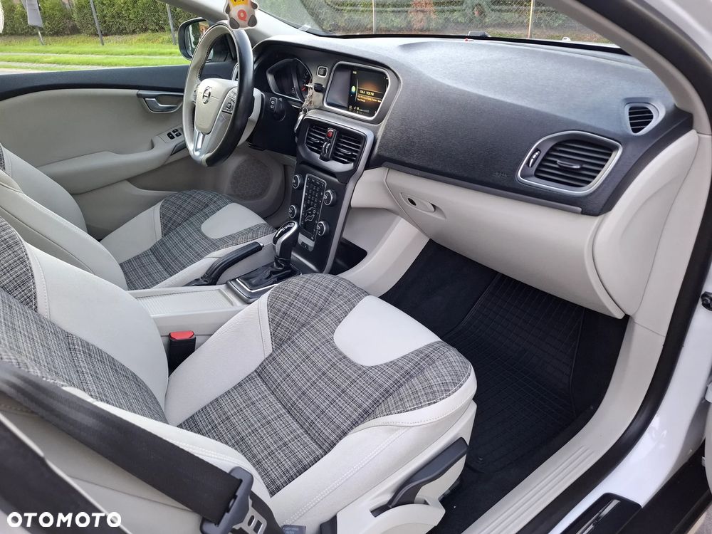 Volvo V40 Cross Country D2 Drive-E Dynamic Edition - 7
