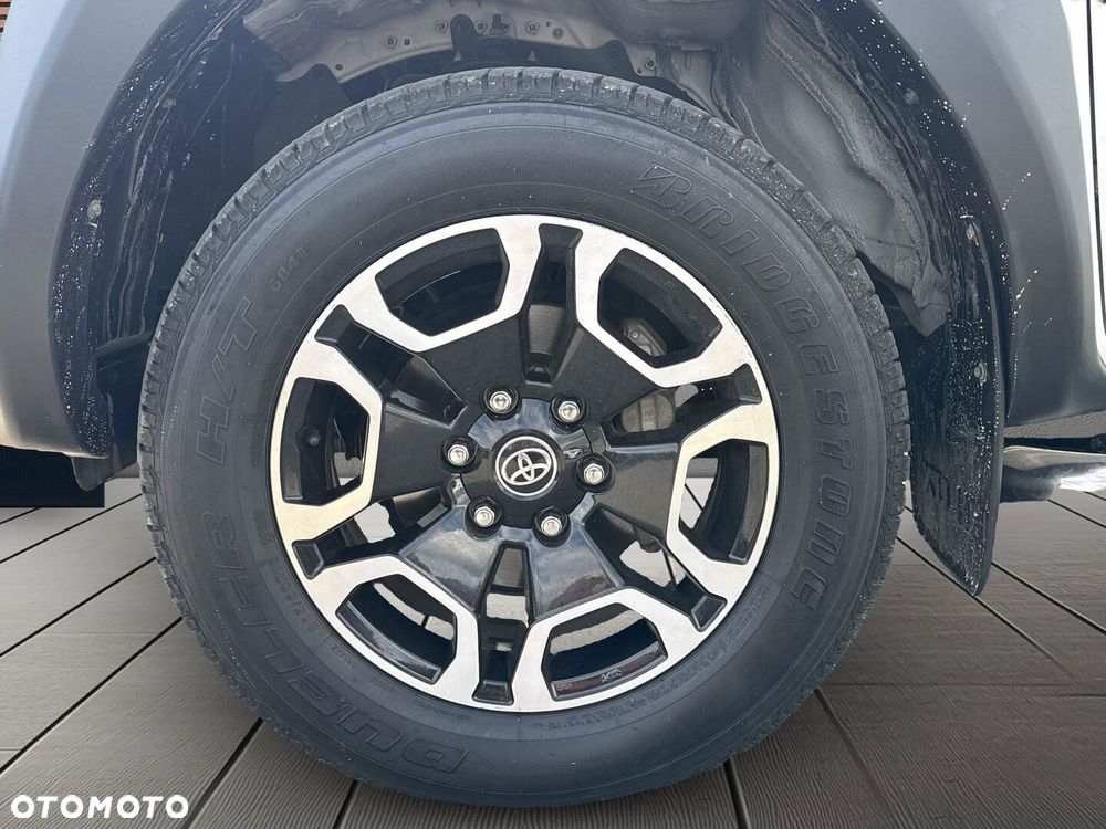 Toyota Hilux 2.8 D-4D Double Cab SR5 4x4 - 27