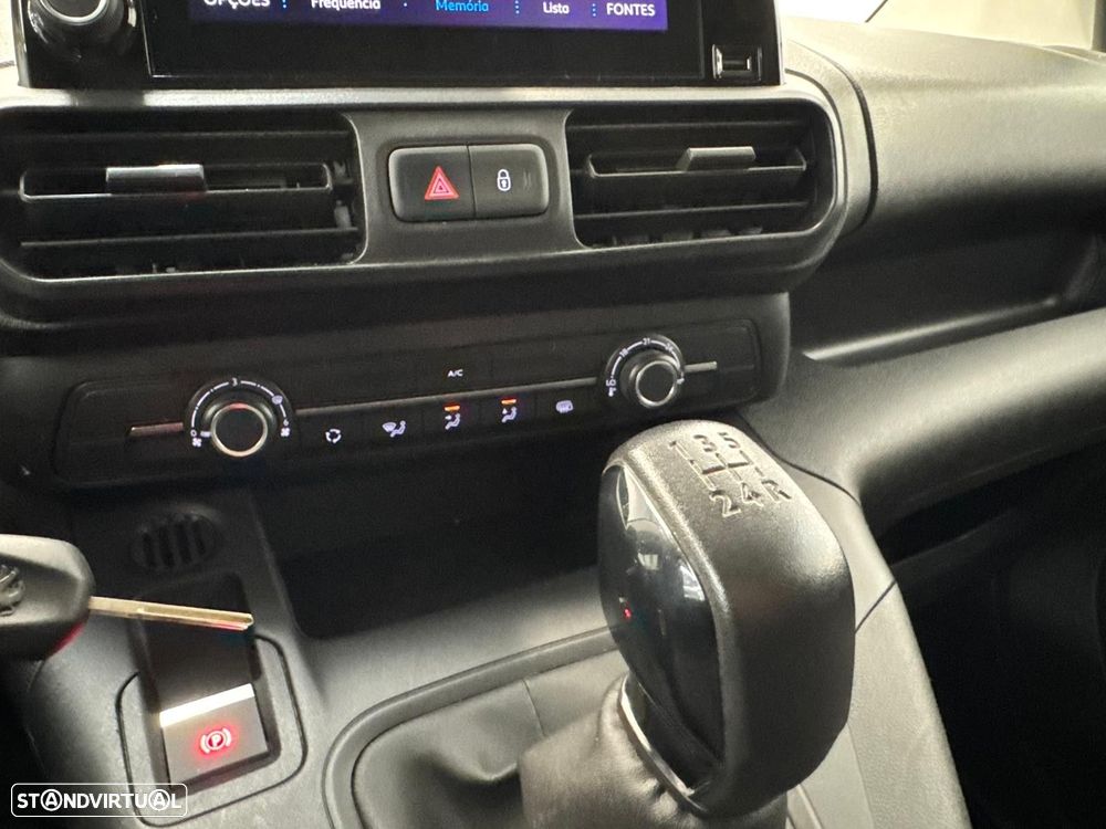 Peugeot Partner 1.5 BlueHDi Asphalt Longa - 20