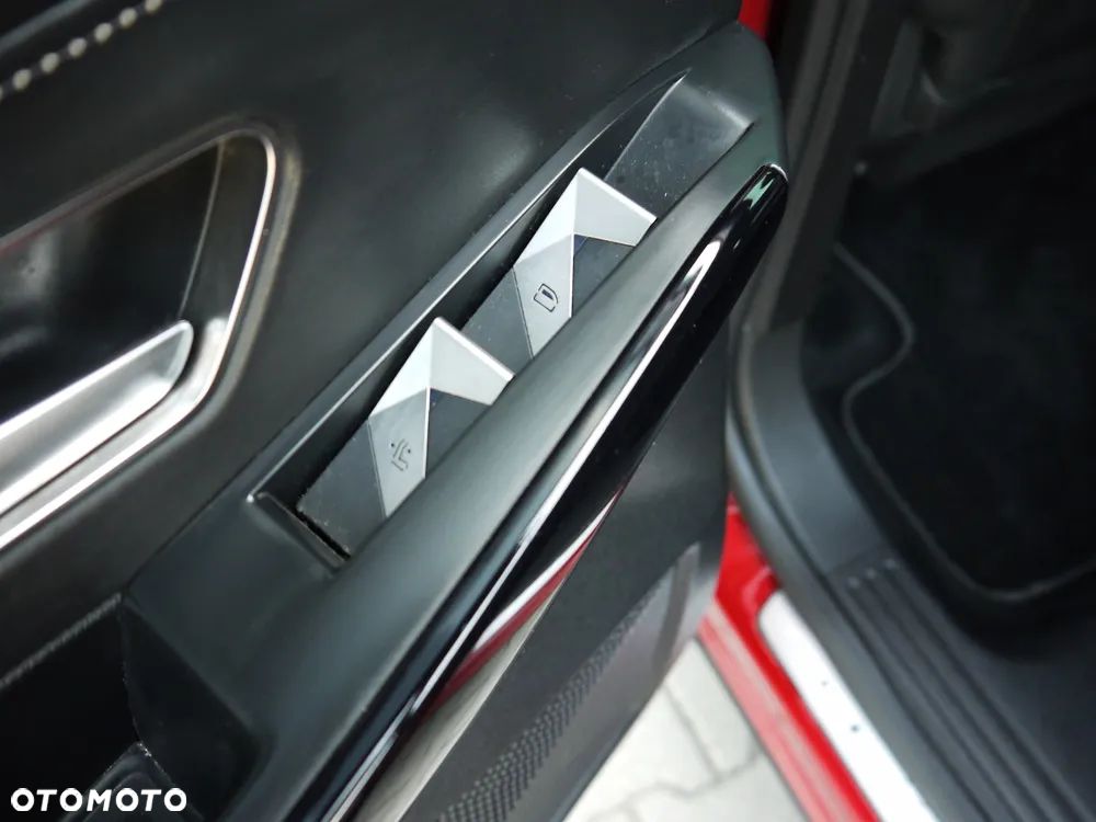 DS Automobiles DS 7 Crossback - 34