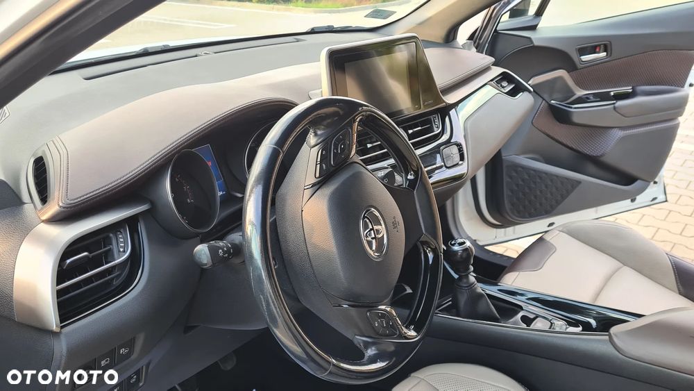 Toyota C-HR 1.2 T Premium - 16