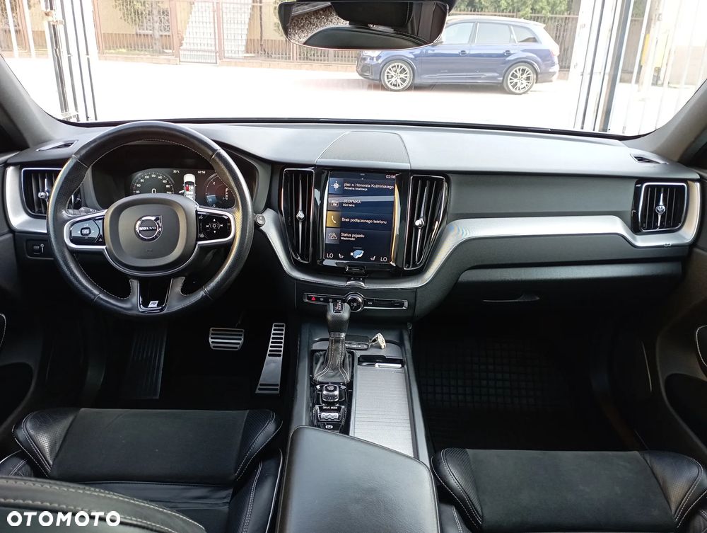 Volvo XC 60 D5 AWD R-Design - 8