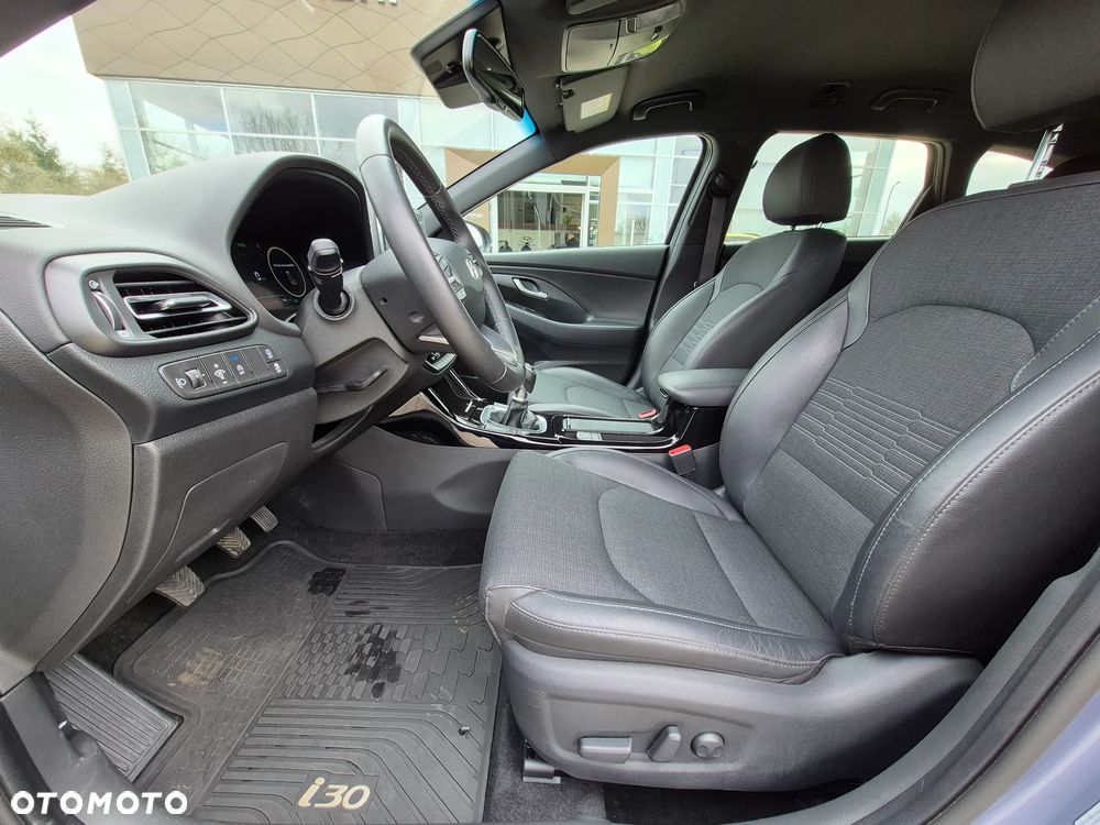 Hyundai i30 1.5 T-GDI 48V Smart - 13