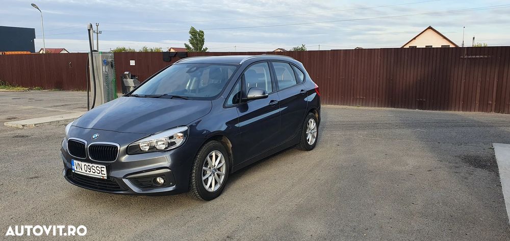 BMW Seria 2 216d Sport Line - 4