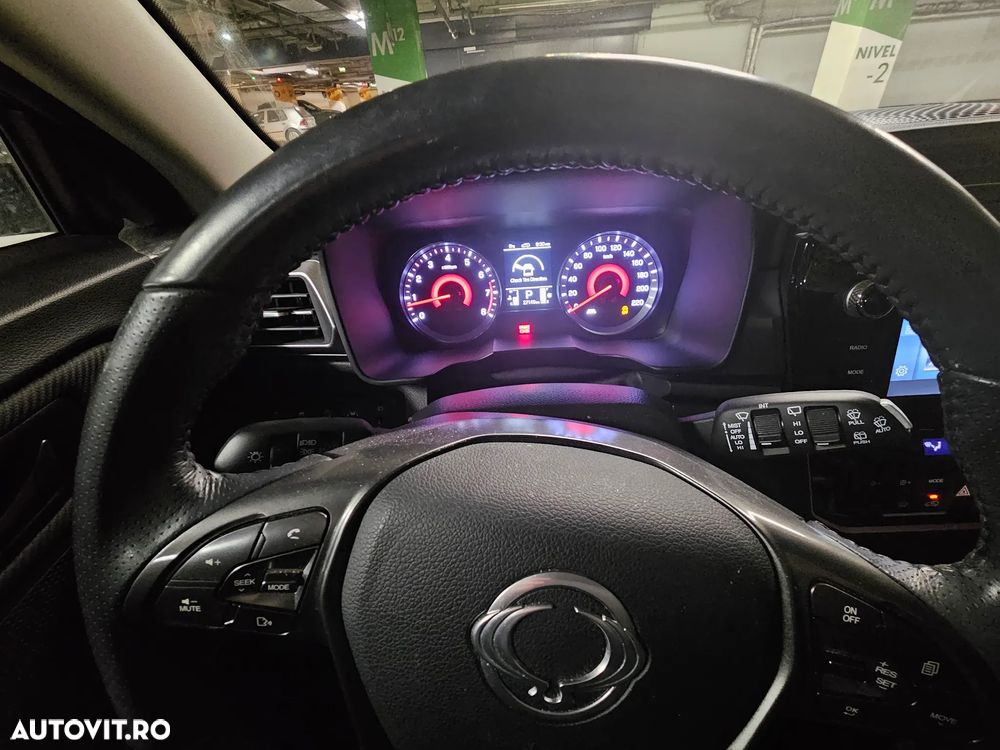 SsangYong Tivoli Grand - 4