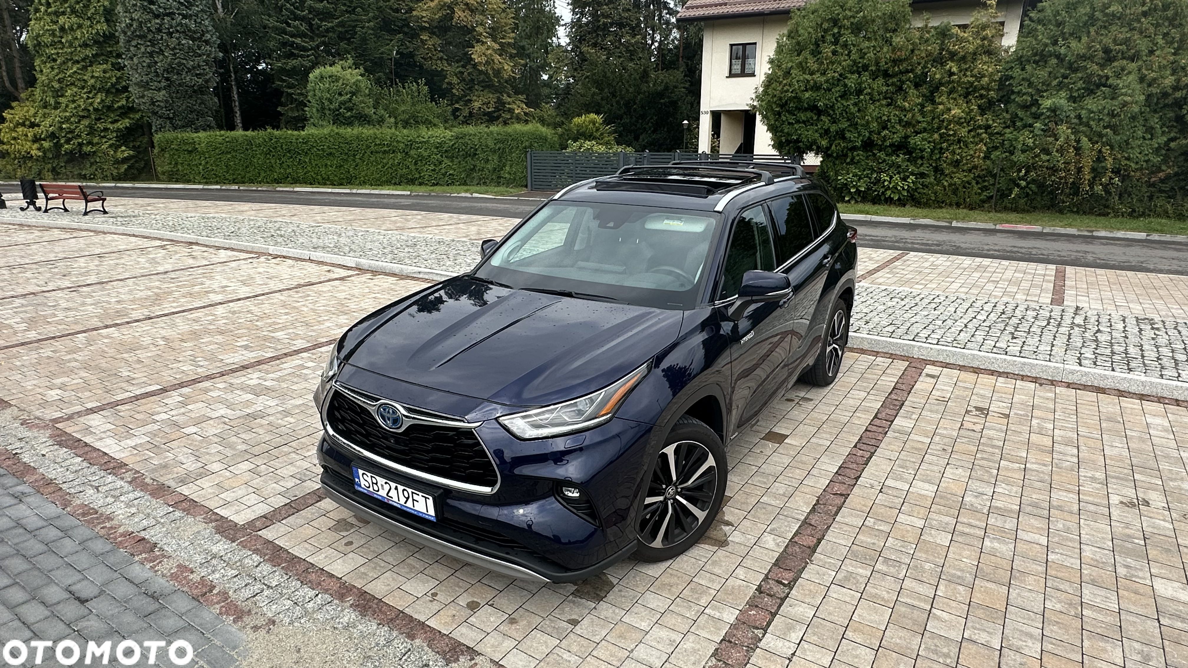 Toyota Highlander - 1