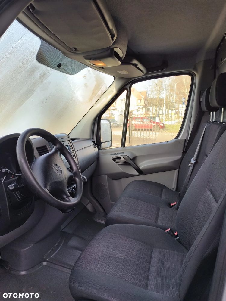Mercedes-Benz Sprinter - 5