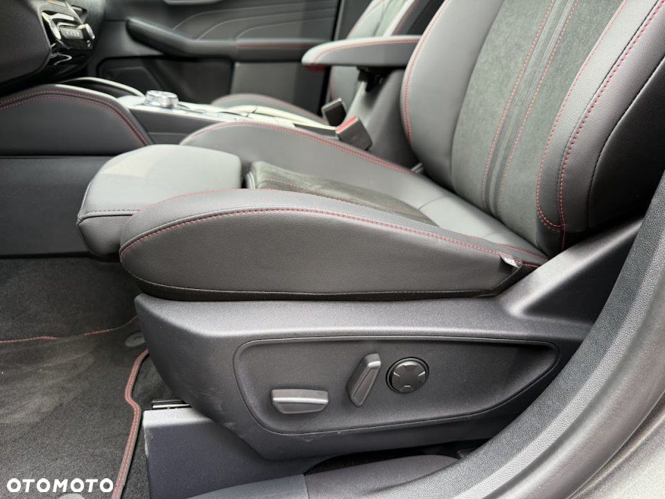 Ford Kuga - 17