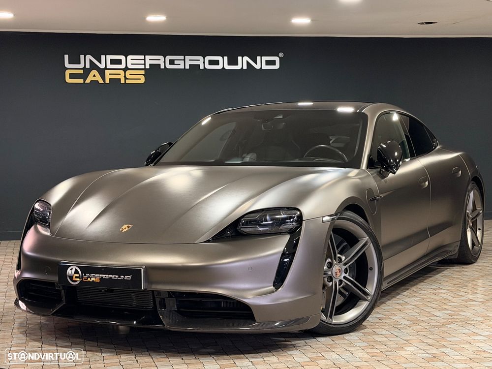 Porsche Taycan Turbo S - 10