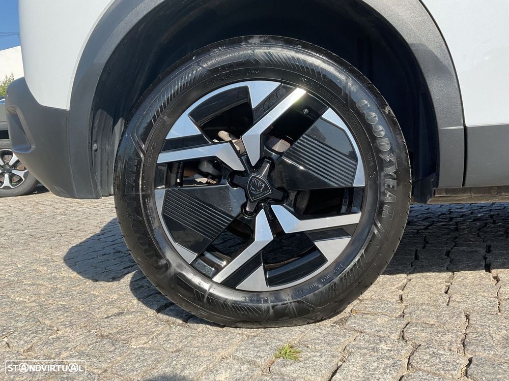 Peugeot 2008 1.2 PureTech Allure Pack - 20