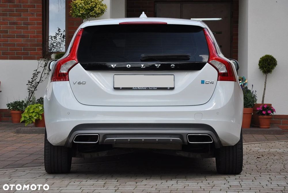 Volvo V60 D4 Geartronic - 8