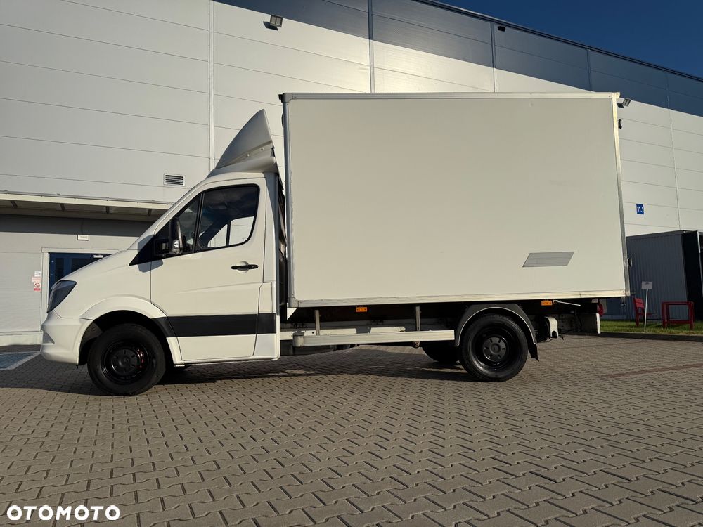 Mercedes-Benz Sprinter - 4