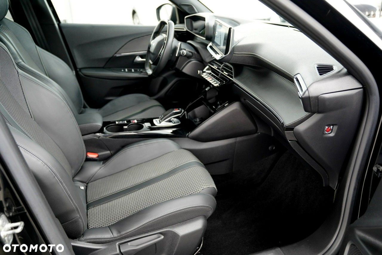 Peugeot 2008 - 25