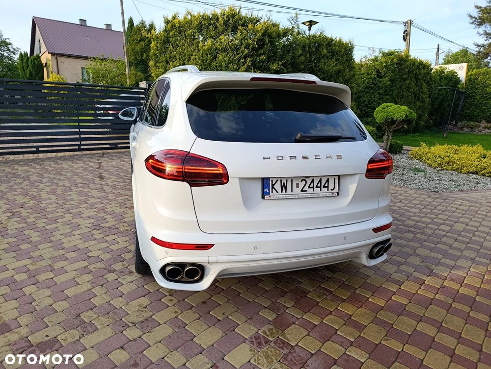 Porsche Cayenne S Diesel Platinum Edition - 2