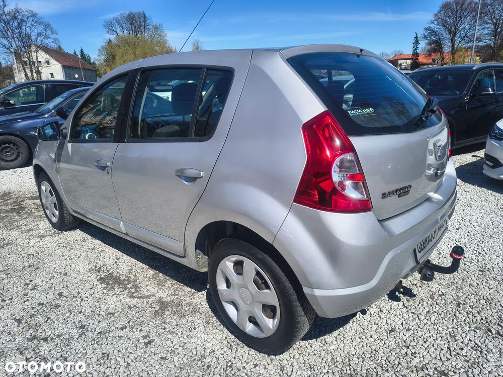 Dacia Sandero 1.6 MPI Laureate - 9