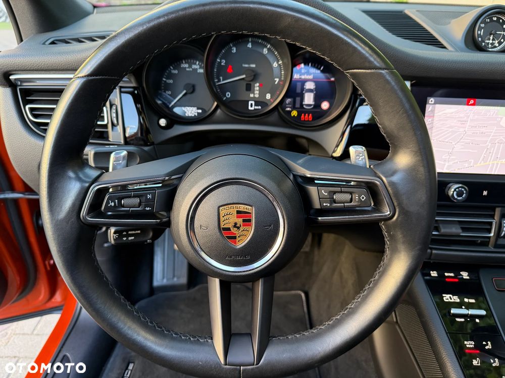Porsche Macan Standard - 19